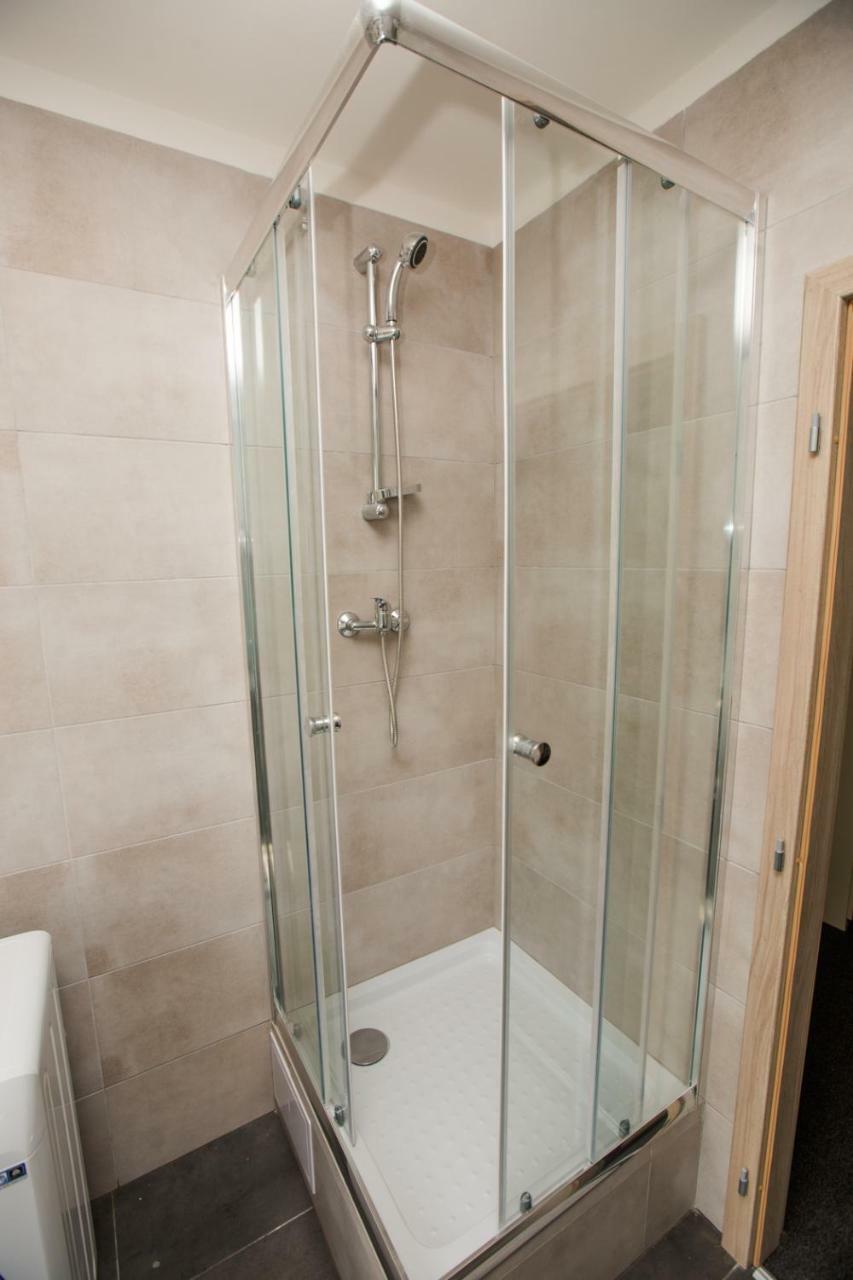 Hotel Blue Apartment Μπρατισλάβα Εξωτερικό φωτογραφία