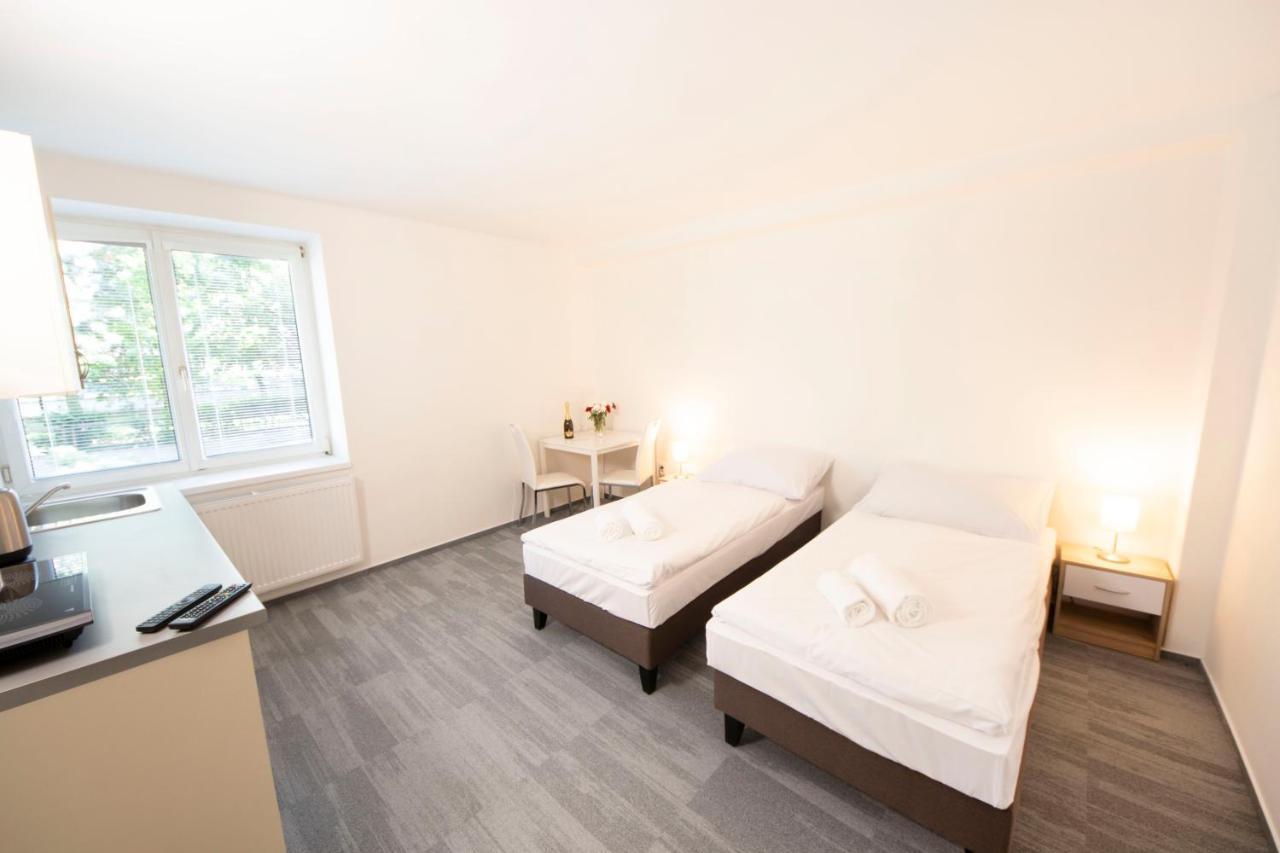 Hotel Blue Apartment Μπρατισλάβα Εξωτερικό φωτογραφία