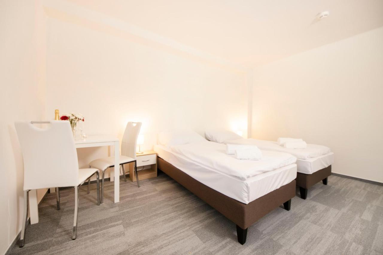 Hotel Blue Apartment Μπρατισλάβα Εξωτερικό φωτογραφία