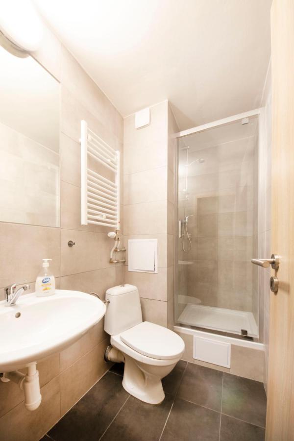 Hotel Blue Apartment Μπρατισλάβα Εξωτερικό φωτογραφία